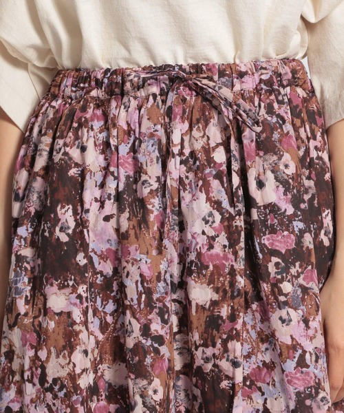 ichi（イチ）の「【ichi(イチ)】ペイントフラワー柄スカート（スカート・レディース・ピンク/ブルー・FREE）」の8枚目の写真