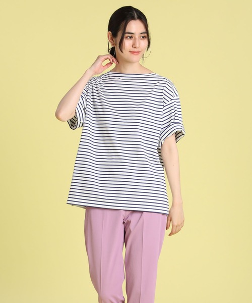 INED(イネド)の「ワイドシルエットボーダーカットソー(Tシャツ/カットソー・レディース・ブラック/レッド/ブルー・9号)」の2枚目の写真