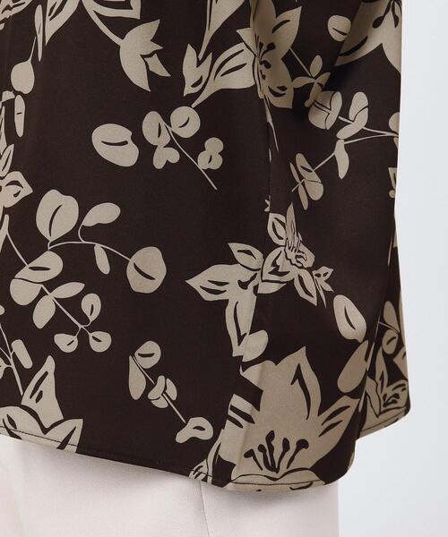 tk.TAKEO KIKUCHI（ティーケータケオキクチ）の「◆バイカラーフラワープリントシャツ（ユニセックスアイテム）（シャツ/ブラウス・メンズ・ベージュ系その他/モスグリーン系・02/03）」の12枚目の写真