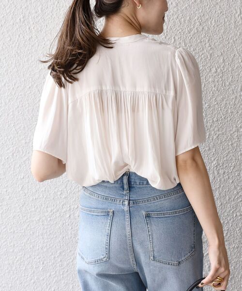 SHIPS（シップス）の「〈抗菌防臭〉2WAYカッセンタックショートスリーブブラウス（シャツ/ブラウス・レディース・ベージュ/ネイビー・ONE SIZE）」の12枚目の写真