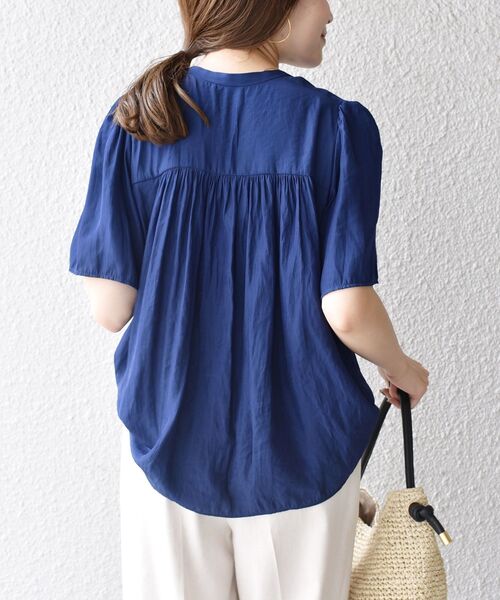 SHIPS（シップス）の「〈抗菌防臭〉2WAYカッセンタックショートスリーブブラウス（シャツ/ブラウス・レディース・ベージュ/ネイビー・ONE SIZE）」の20枚目の写真
