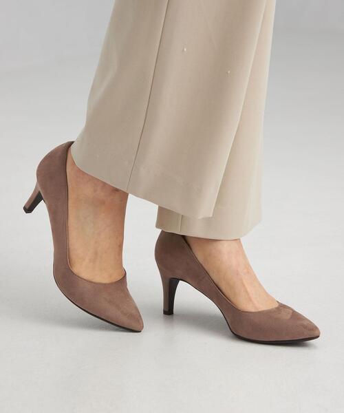 green label relaxing（グリーンレーベルリラクシング）の「ポインテッド プレーン パンプス(7cmヒール) -撥水-（パンプス・レディース・ブラック/ベージュ/オレンジ系その他/ライトブルー/グレー・22cm/22.5cm/23cm/23.5cm/24cm/24.5cm/25cm/25.5cm）」の14枚目の写真