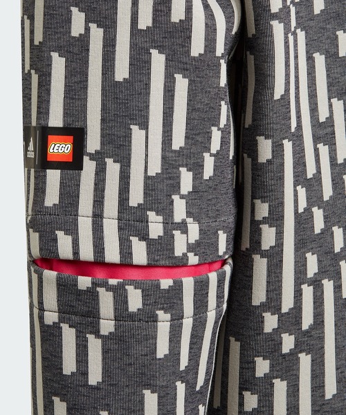 adidas（アディダス）の「LEGO ムーブクルー スウェットシャツ [LEGO Move Crew Sweatshirt] アディダス（キッズ/子供用）（スウェット・キッズ・グレー系その他・100/110/120/130/140/150/160）」の3枚目の写真