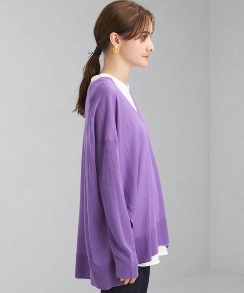 green label relaxing（グリーンレーベルリラクシング）の「DEEP Vネック スリット プルオーバー ニット（ニット/セーター・レディース・ナチュラル/モカ/パープル・FREE）」の7枚目の写真