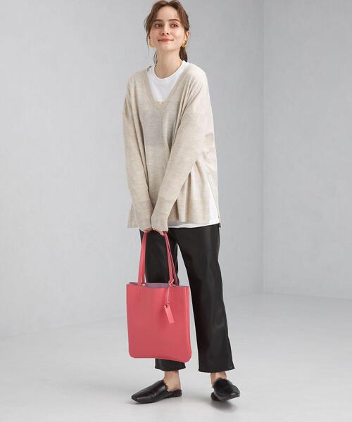 green label relaxing（グリーンレーベルリラクシング）の「DEEP Vネック スリット プルオーバー ニット（ニット/セーター・レディース・ナチュラル/モカ/パープル・FREE）」の18枚目の写真