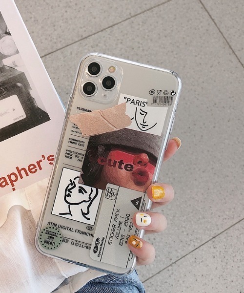 MANGROVE(マングローブ)の「コラージュアートステッカーデザインクリアiPhoneケース(スマホケース/カバー・レディース・レッド/ブルー・A/C/E/D/B)」の2枚目の写真