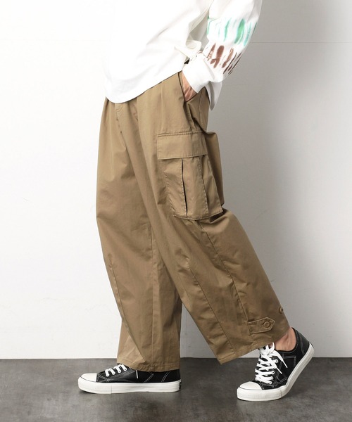 Purple&Yellow（パープルアンドイエロー）の「ワイドテーパードカーゴパンツ（カーゴパンツ・メンズ・ベージュ/カーキ・SMALL/MEDIUM/LARGE/X-SMALL）」の2枚目の写真
