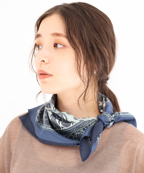 MK MICHEL KLEIN（エムケーミッシェルクラン）の「ペイズリー柄スカーフ（バンダナ/スカーフ・レディース・ブルー/レッド・38）」の8枚目の写真