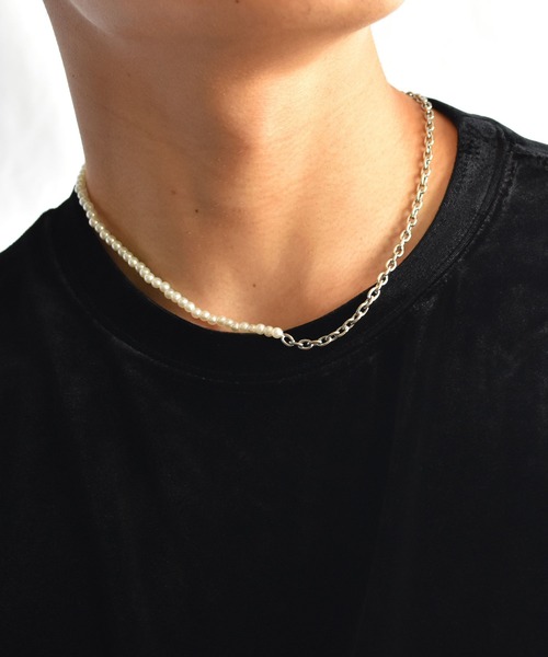 LHME(エルエイチエムイー)の「LHME ハーフパールネックレス/サージカルステンレス316L(金属アレルギー対応)(ネックレス・レディース・ホワイト・45cm)」の6枚目の写真