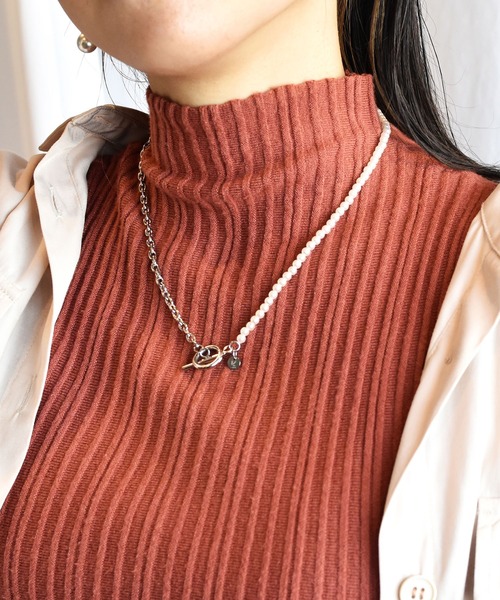 LHME(エルエイチエムイー)の「LHME ハーフパールネックレス/サージカルステンレス316L(金属アレルギー対応)(ネックレス・レディース・ホワイト・45cm)」の9枚目の写真