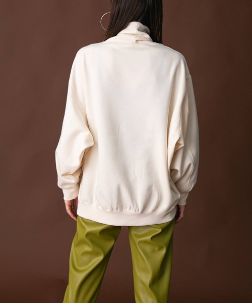 bohmal(ボマール)の「裏起毛タートルネックプルオーバースウェット(スウェット・レディース・オフホワイト/ベージュ/スモークピンク/ブルー/スミクロ・FREE)」の6枚目の写真