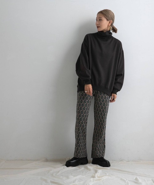 bohmal(ボマール)の「裏起毛タートルネックプルオーバースウェット(スウェット・レディース・オフホワイト/ベージュ/スモークピンク/ブルー/スミクロ・FREE)」の19枚目の写真