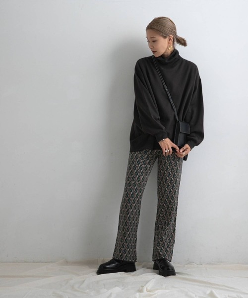 bohmal(ボマール)の「裏起毛タートルネックプルオーバースウェット(スウェット・レディース・オフホワイト/ベージュ/スモークピンク/ブルー/スミクロ・FREE)」の17枚目の写真