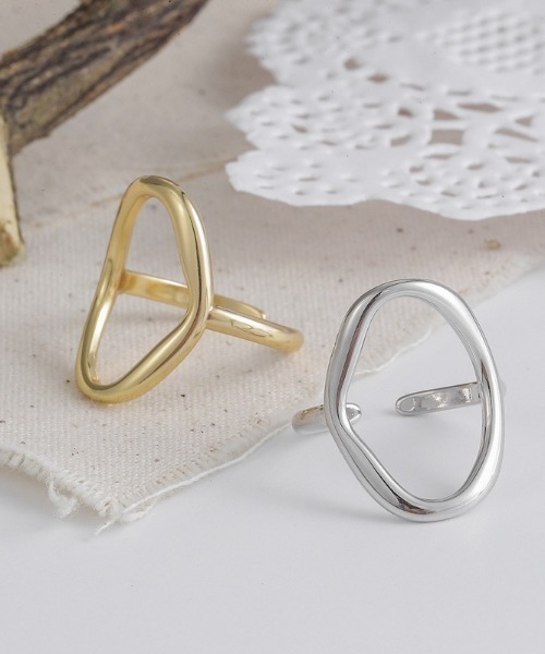 yu-ka（ユーカ）の「YU-KA : オーバルウェーブラウンドリング (シルバー925プレイテッド)（リング・レディース・ゴールド/シルバー・FREE）」の4枚目の写真