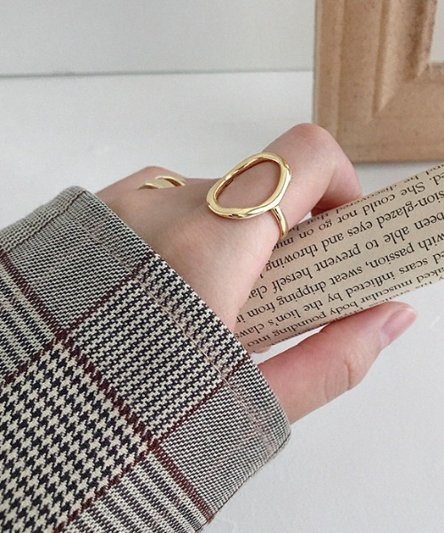 yu-ka（ユーカ）の「YU-KA : オーバルウェーブラウンドリング (シルバー925プレイテッド)（リング・レディース・ゴールド/シルバー・FREE）」の6枚目の写真