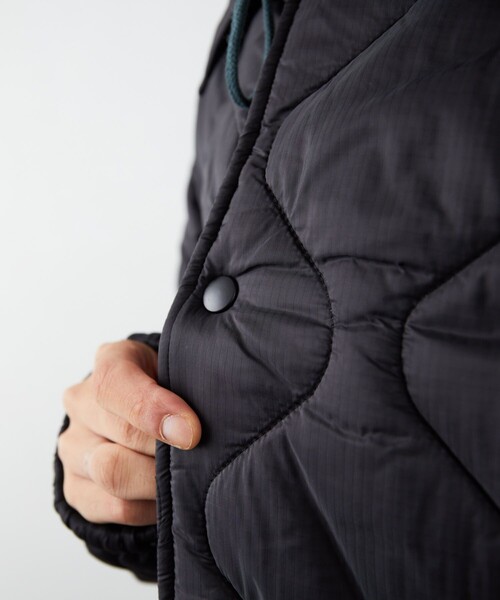 HINSON(ヒンソン)の「HINSON/ヒンソン キルトコーチジャケット/HINSON/ヒンソン(ブルゾン・メンズ・ブラック/モスグリーン・MEDIUM/LARGE)」の3枚目の写真