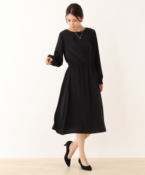 SHOO・LA・RUE（シューラルー）の「【S-3L】フロントタックワンピース（ワンピース・レディース・ブラック/ブラック系5・01/02/03/04/05）」の2枚目の写真