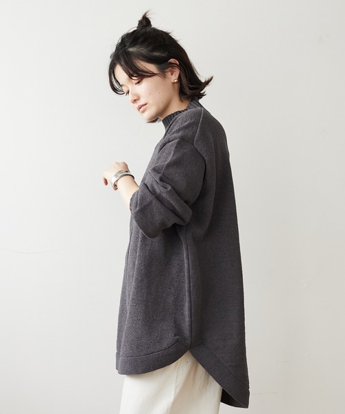 CRAFT STANDARD BOUTIQUE（クラフトスタンダードブティック）の「モールニット裾ラウンドチュニック　＊（ニット/セーター・レディース・チャコールグレー/ブラック/マスタード/ライトパープル・FREE）」の2枚目の写真