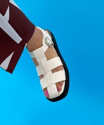 Shelly island（シェリーアイランド）の「グルカサンダル（サンダル）」