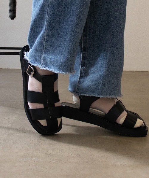 Shelly island(シェリーアイランド)の「グルカサンダル(サンダル・レディース・ホワイト/ブラック・M/L)」の6枚目の写真