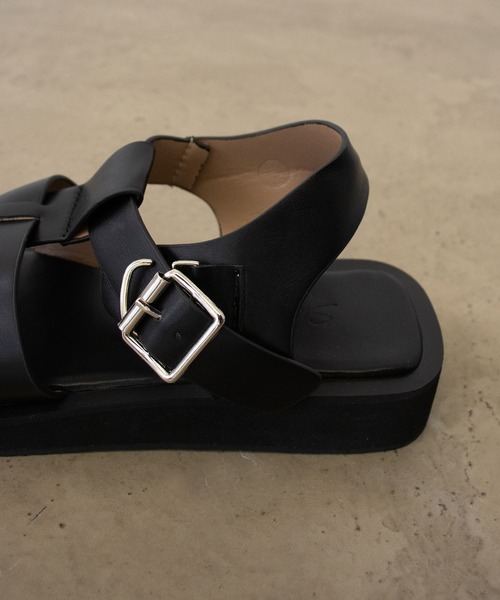 Shelly island(シェリーアイランド)の「グルカサンダル(サンダル・レディース・ホワイト/ブラック・M/L)」の9枚目の写真