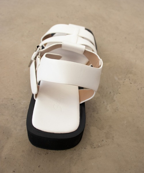 Shelly island(シェリーアイランド)の「グルカサンダル(サンダル・レディース・ホワイト/ブラック・M/L)」の21枚目の写真