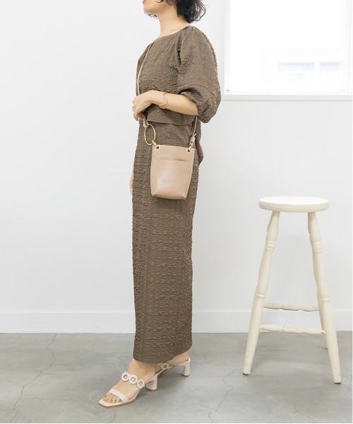 RANDA（ランダ）の「バングルリング2WAYミニポシェット（ショルダーバッグ・レディース・ホワイト/ブラック/ベージュ/ブラウン/ピンク/ブルー・FREE）」の11枚目の写真