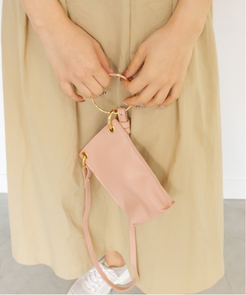 RANDA（ランダ）の「バングルリング2WAYミニポシェット（ショルダーバッグ・レディース・ホワイト/ブラック/ベージュ/ブラウン/ピンク/ブルー・FREE）」の8枚目の写真