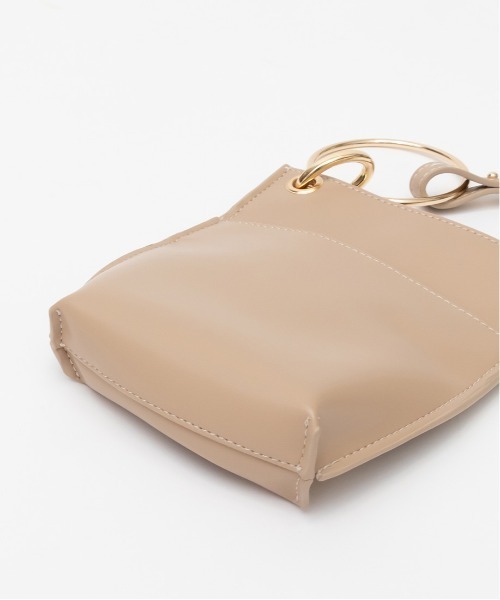 RANDA（ランダ）の「バングルリング2WAYミニポシェット（ショルダーバッグ・レディース・ホワイト/ブラック/ベージュ/ブラウン/ピンク/ブルー・FREE）」の16枚目の写真