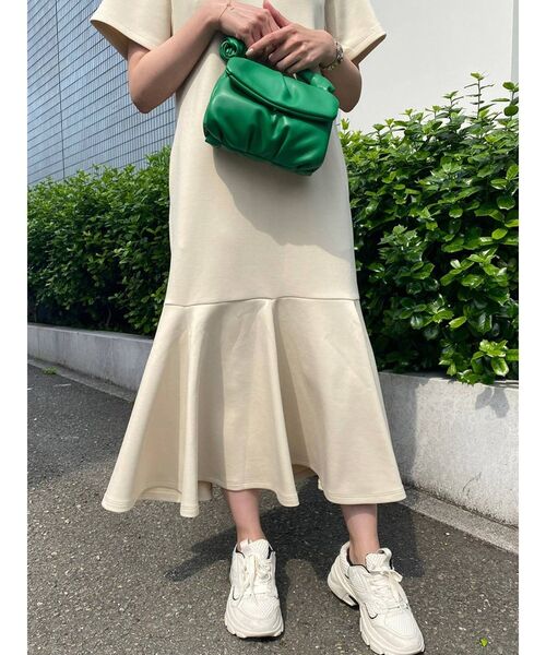 COTORICA（コトリカ）の「ショートスリーブマーメイドフードワンピース（ワンピース・レディース・ブラック/ネイビー/ベージュ・SMALL/MEDIUM）」の20枚目の写真