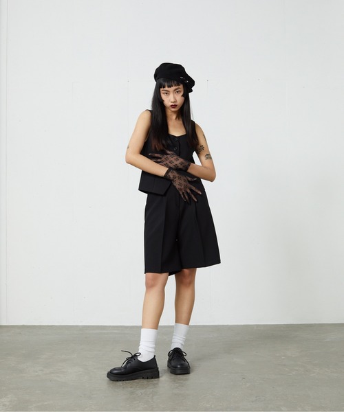 FEKETE（フェケテ）の「FEKETE TAILORED VEST (SET-UP)（ベスト・レディース・ブラック/ベージュ/グリーン・FREE）」の22枚目の写真