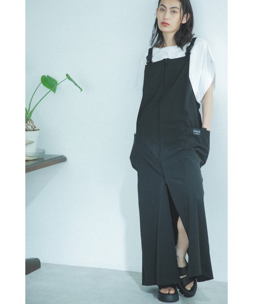 GENE HEAVENS（ジーンヘブンズ）の「(GENE HEAVENS)バッグ付きフロントジップサロペットワンピース（ワンピース・レディース・カーキ/グレー/ブラック・ONE SIZE）」の2枚目の写真