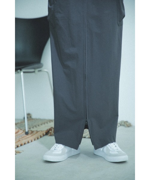 GENE HEAVENS（ジーンヘブンズ）の「(GENE HEAVENS)バッグ付きフロントジップサロペットワンピース（ワンピース・レディース・カーキ/グレー/ブラック・ONE SIZE）」の13枚目の写真