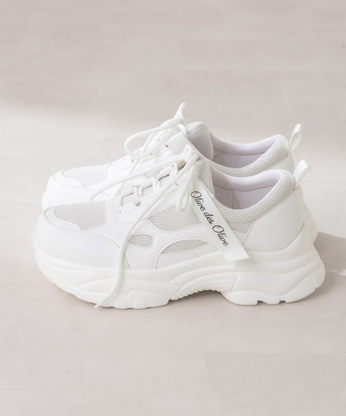 OLIVE des OLIVE（オリーブデオリーブ）の「タグ付きスニーカー（スニーカー・レディース・ホワイト/ブラック・SMALL/MEDIUM/LARGE）」の11枚目の写真