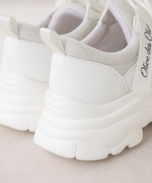 OLIVE des OLIVE（オリーブデオリーブ）の「タグ付きスニーカー（スニーカー・レディース・ホワイト/ブラック・SMALL/MEDIUM/LARGE）」の16枚目の写真