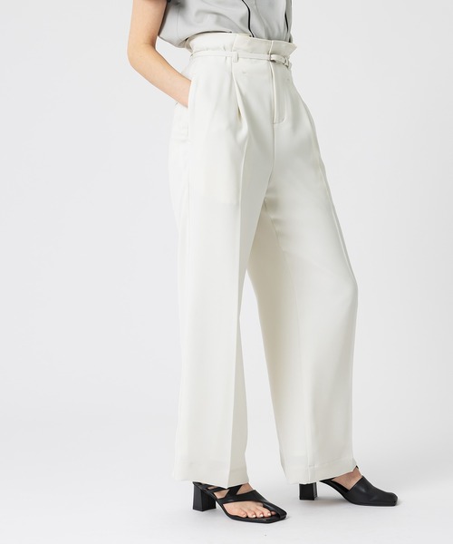 UNITED TOKYO（ユナイテッドトウキョウ）の「セミワンタックワイドパンツ（その他パンツ・レディース・ブルー/アイボリー/ブラック・3/2/1）」の4枚目の写真