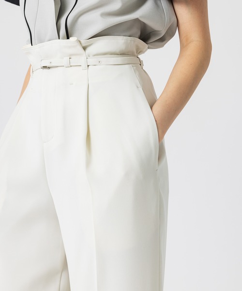 UNITED TOKYO（ユナイテッドトウキョウ）の「セミワンタックワイドパンツ（その他パンツ・レディース・ブルー/アイボリー/ブラック・3/2/1）」の21枚目の写真