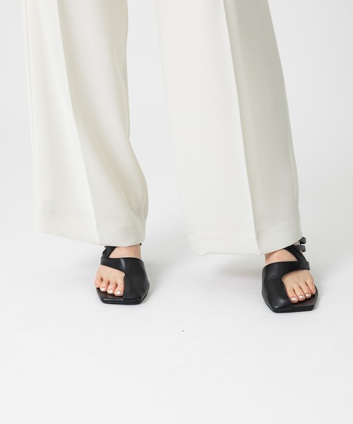 UNITED TOKYO（ユナイテッドトウキョウ）の「セミワンタックワイドパンツ（その他パンツ・レディース・ブルー/アイボリー/ブラック・3/2/1）」の8枚目の写真