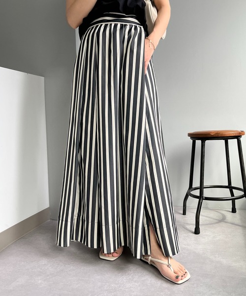 CAPRICIEUX LE'MAGE(カプリシューレマージュ)の「ストライプタックギャザースカート(スカート・レディース・ブラック/ベージュ・FREE)」の2枚目の写真
