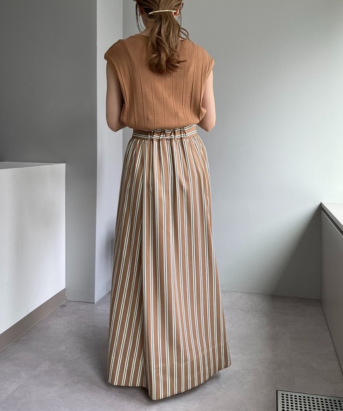 CAPRICIEUX LE'MAGE(カプリシューレマージュ)の「ストライプタックギャザースカート(スカート・レディース・ブラック/ベージュ・FREE)」の19枚目の写真