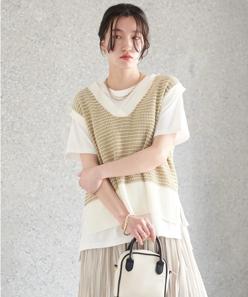 earth music&ecology（アースミュージックアンドエコロジー）の「SET2点 ジャガードベスト+Tシャツ（ニット/セーター・レディース・オリーブ/アイボリー/レッド系その他5・FREE）」の2枚目の写真