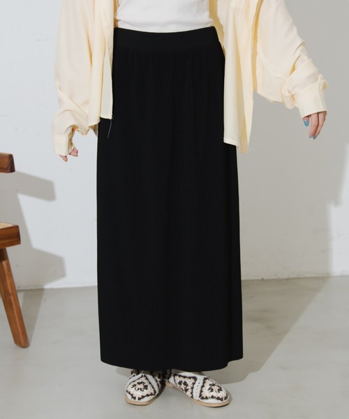 MERLOT(メルロー)の「プリーツナロースカート(スカート・レディース・ブラック/グリーン/ピンク・FREE)」の8枚目の写真