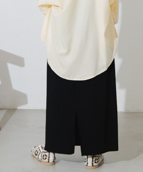 MERLOT(メルロー)の「プリーツナロースカート(スカート・レディース・ブラック/グリーン/ピンク・FREE)」の12枚目の写真