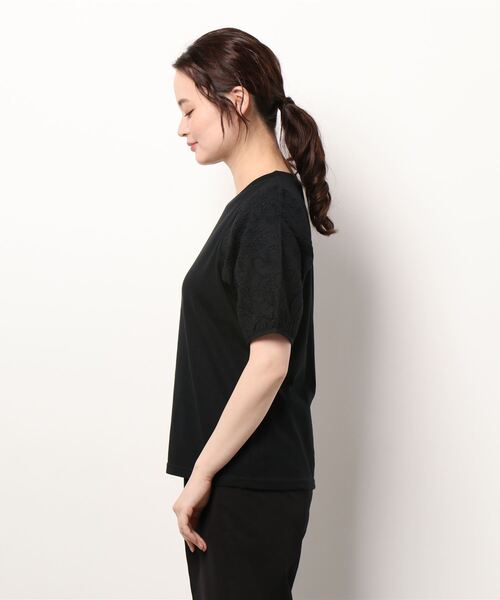 Lugnoncure(ルノンキュール)の「レース袖トップス(Tシャツ/カットソー・レディース・ブラック/ベージュ/オフホワイト・フリ-)」の4枚目の写真