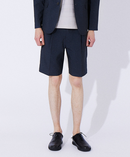 ABAHOUSE GRAY(アバハウスグレイ)の「【セットアップ対応/MASCHILE】AIR HOL タック ショートパンツ(その他パンツ・メンズ・ライトグレー/ネイビー/グレー/ブルー・46/48/50)」の4枚目の写真