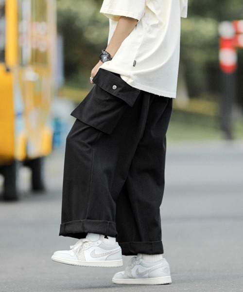 neos（ネオス）の「【neos -addictive design-】ルーズシルエット ビッグカーゴポケット バッグ付き ワイド パンツ（カーゴパンツ・メンズ・ブラック/ベージュ/カーキ・MEDIUM/LARGE/X-LARGE）」の17枚目の写真