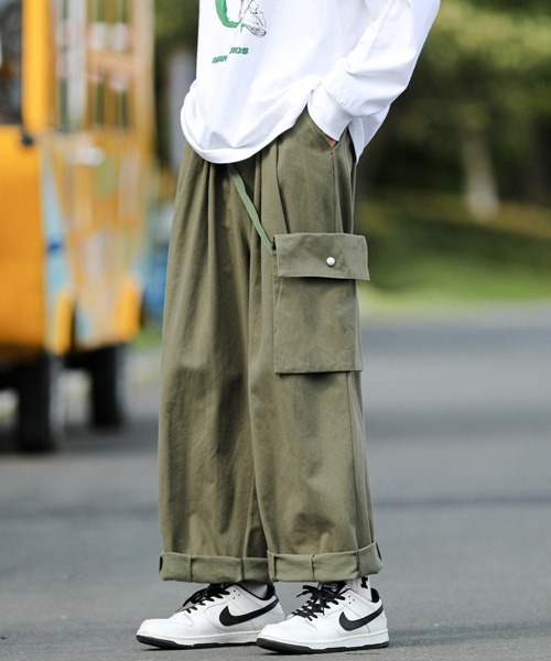 neos（ネオス）の「【neos -addictive design-】ルーズシルエット ビッグカーゴポケット バッグ付き ワイド パンツ（カーゴパンツ・メンズ・ブラック/ベージュ/カーキ・MEDIUM/LARGE/X-LARGE）」の22枚目の写真
