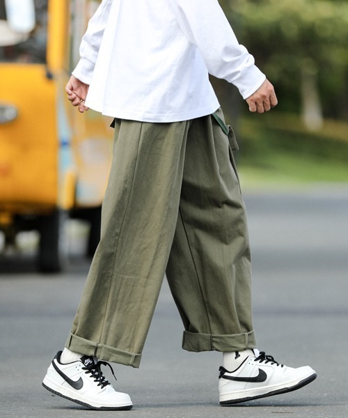 neos（ネオス）の「【neos -addictive design-】ルーズシルエット ビッグカーゴポケット バッグ付き ワイド パンツ（カーゴパンツ・メンズ・ブラック/ベージュ/カーキ・MEDIUM/LARGE/X-LARGE）」の16枚目の写真