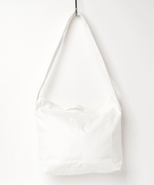 MHL.（エムエイチエル）の「HEAVY COTTON CANVAS（ショルダーバッグ・レディース・ホワイト/ブラック・FREE）」の7枚目の写真