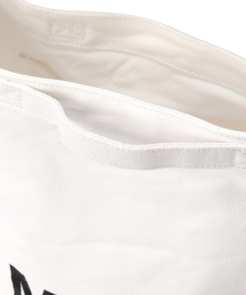 MHL.（エムエイチエル）の「HEAVY COTTON CANVAS（ショルダーバッグ・レディース・ホワイト/ブラック・FREE）」の4枚目の写真